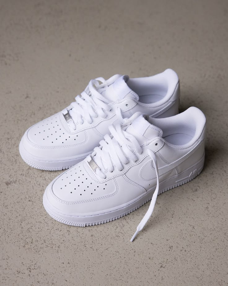 Nike Air Force 1 '07 Triple White