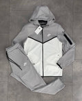 Nike Tech